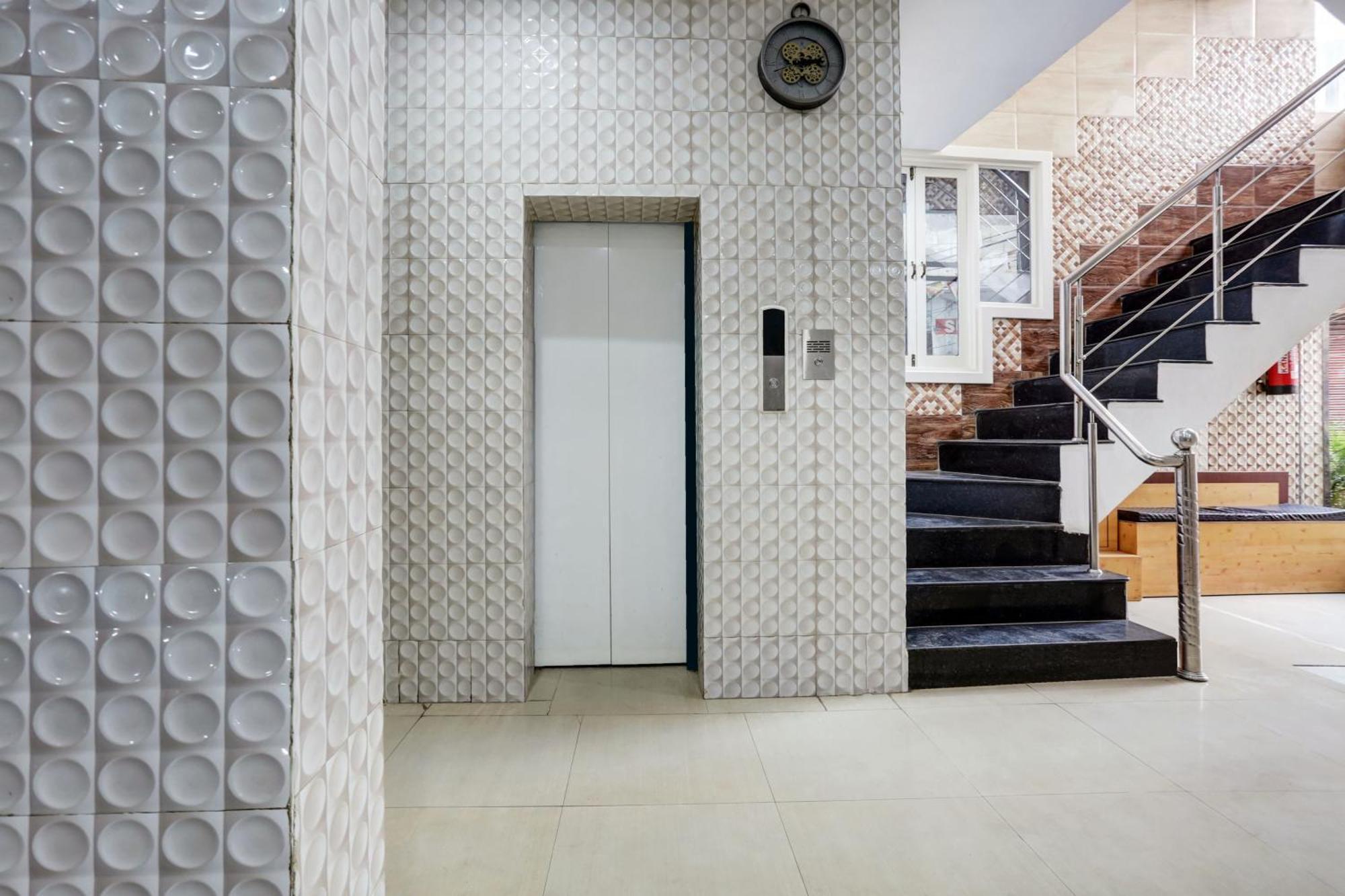 Hotel O Jammu Near Ragunath Bazaar Formerly Goodwill Екстер'єр фото