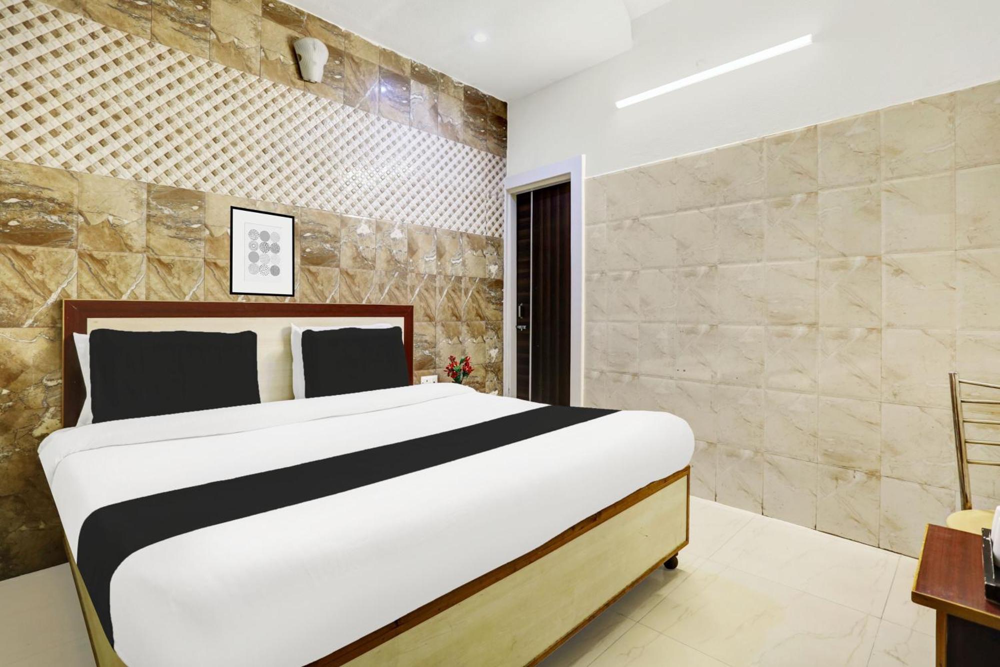 Hotel O Jammu Near Ragunath Bazaar Formerly Goodwill Екстер'єр фото